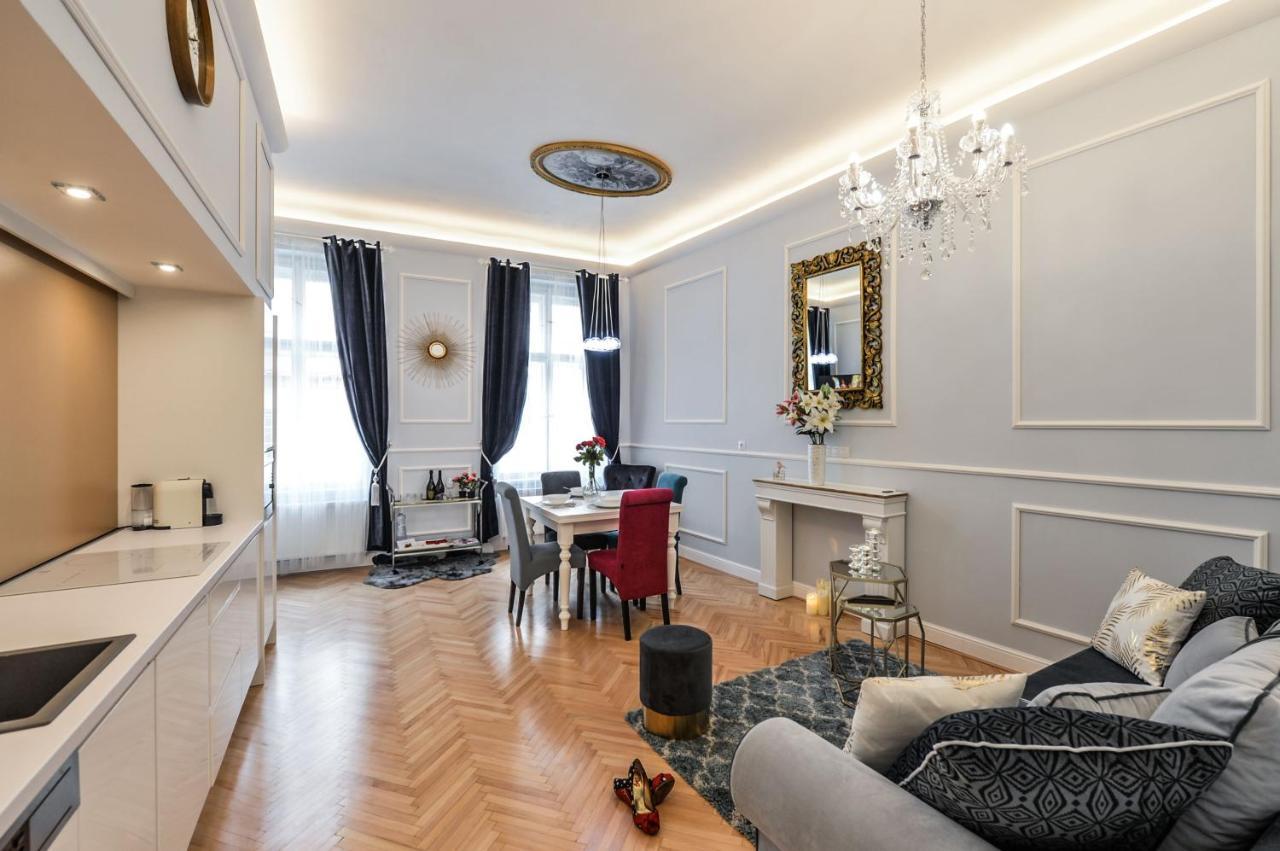 Vogue Apartment Near By Wenceslas Square Prága Kültér fotó